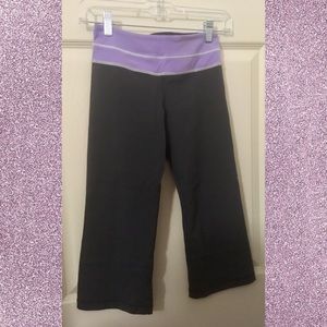 ❤️Lululemon reversible wunder under crop pants❤️